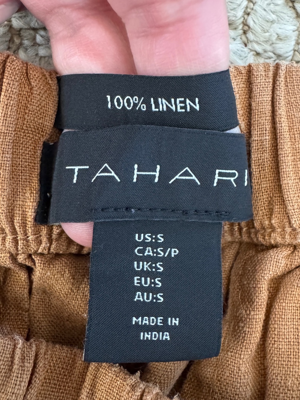Tahari High-Waist Linen Shorts in Rust Brown - Picture 3 of 3